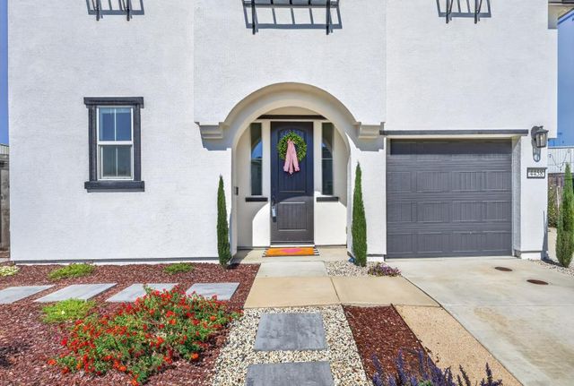 4458 Sierra Pine Way, Rocklin, CA 95677