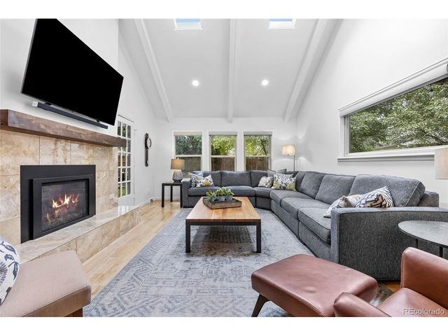 5328 S Havana Ct, Englewood, CO 80111