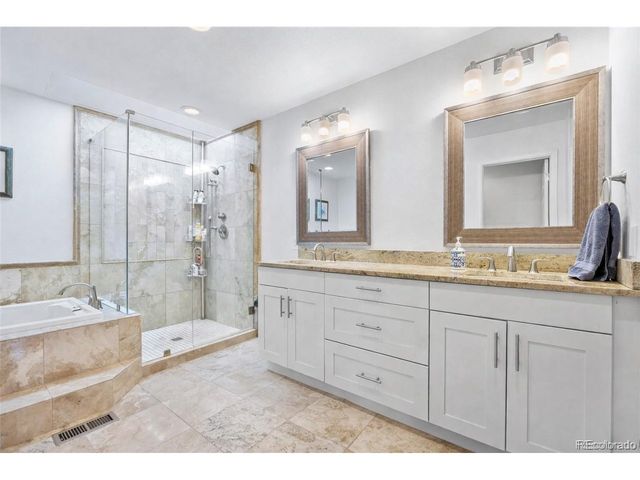 5328 S Havana Ct, Englewood, CO 80111