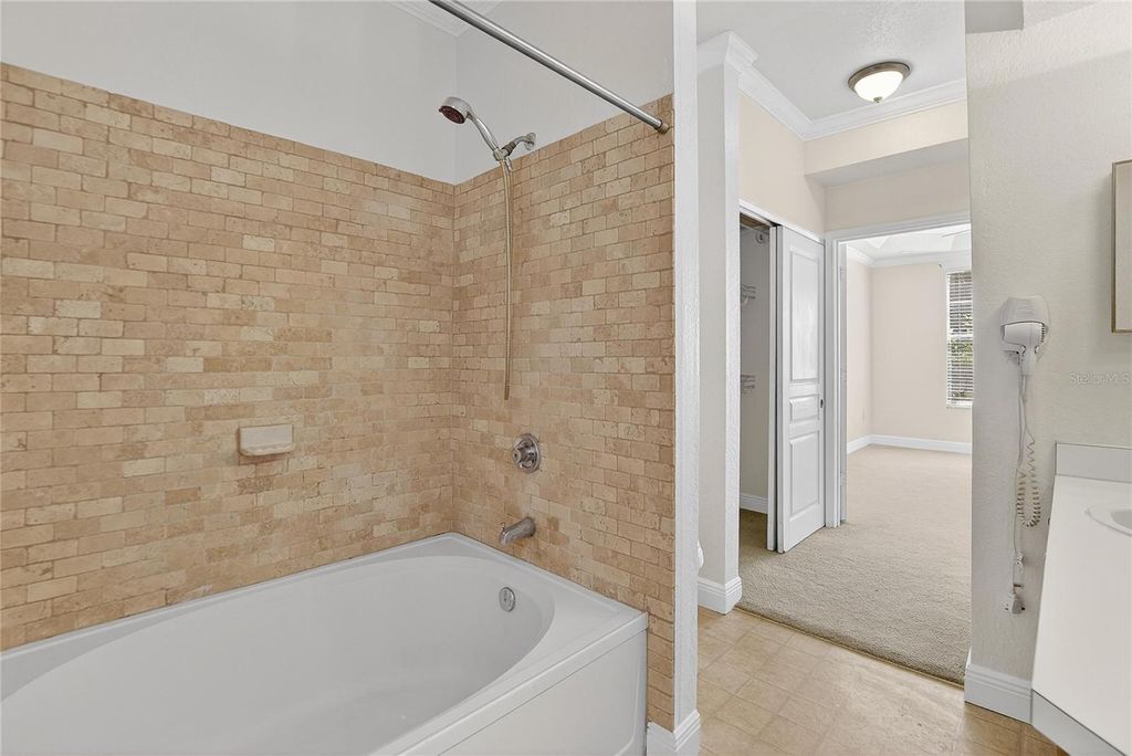 Image 15 of property listing at 5125 PALM SPRINGS BOULEVARD 4107, Tampa, FL 33647