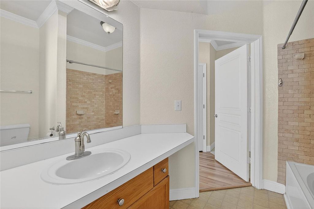 Image 16 of property listing at 5125 PALM SPRINGS BOULEVARD 4107, Tampa, FL 33647