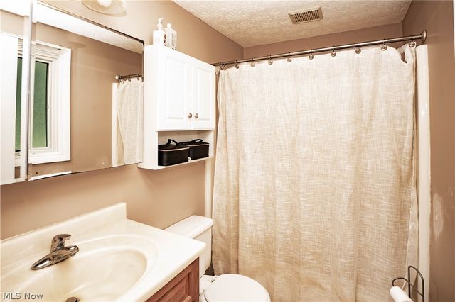 6125 Coyla Avenue NW, Canal Fulton, OH 44614