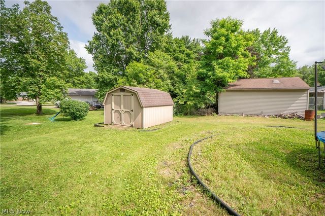 6125 Coyla Avenue NW, Canal Fulton, OH 44614