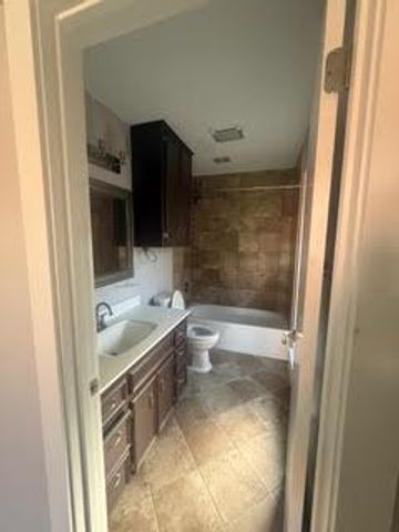 2604 W 8th ST W A, Austin, TX 78703