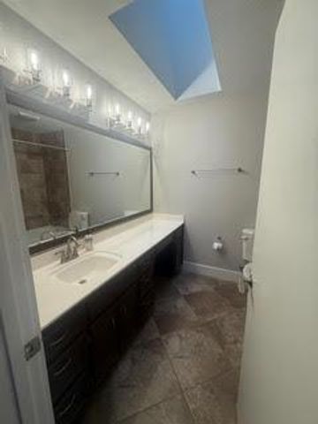 2604 W 8th ST W A, Austin, TX 78703