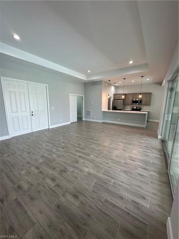 1010 NE 5th AVE, Cape Coral, FL 33909