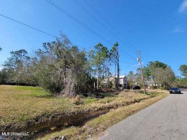 10175 River Drive, Waveland, MS 39576