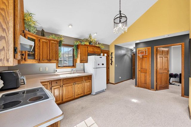 N68W14724 Prudence DRIVE, Menomonee Falls, WI 53051