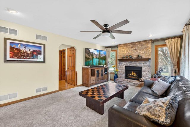 N68W14724 Prudence DRIVE, Menomonee Falls, WI 53051