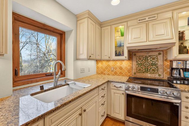 N68W14724 Prudence DRIVE, Menomonee Falls, WI 53051