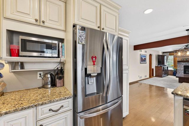 N68W14724 Prudence DRIVE, Menomonee Falls, WI 53051