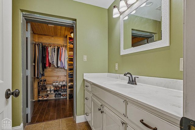 73 County Road 303, Jonesboro, AR 72401