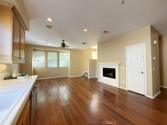 274 Tustin Field Dr, Tustin, CA 92782