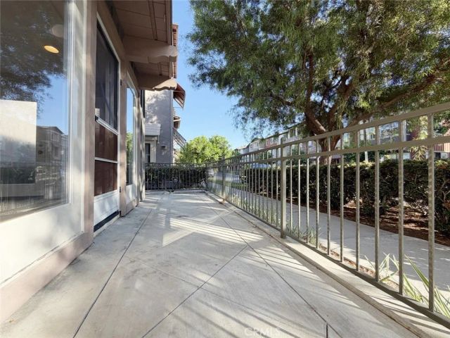 274 Tustin Field Dr, Tustin, CA 92782