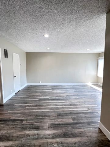 13520 Rye Street, Sherman Oaks, CA 91423