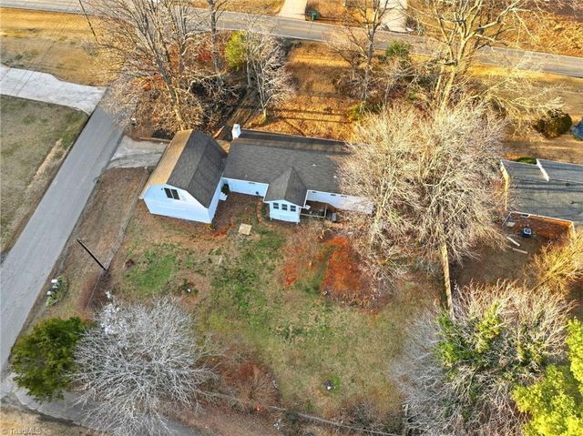 498 Salem Church Road, Reidsville, NC 27320