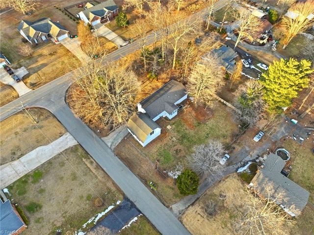 498 Salem Church Road, Reidsville, NC 27320