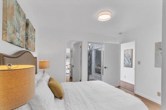 2819 Bayview Dr, Alameda, CA 94501