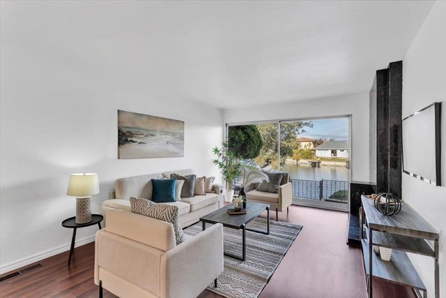 2819 Bayview Dr, Alameda, CA 94501