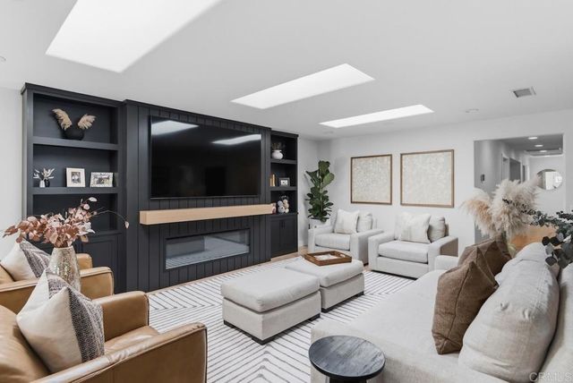 19660 Elfin Gln, Escondido, CA 92029