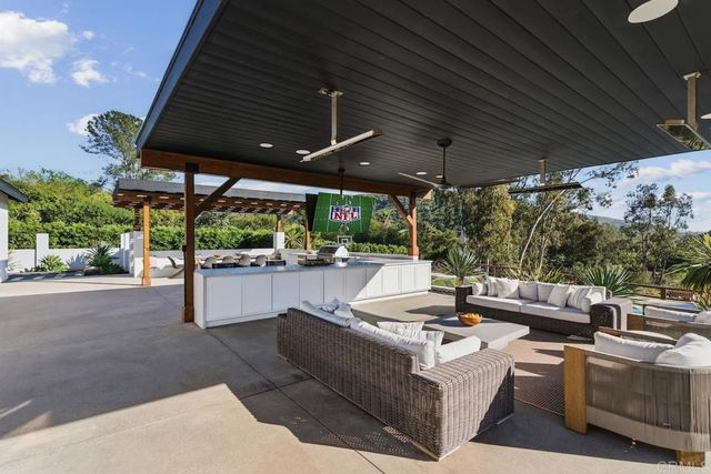 19660 Elfin Gln, Escondido, CA 92029