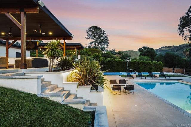 19660 Elfin Gln, Escondido, CA 92029