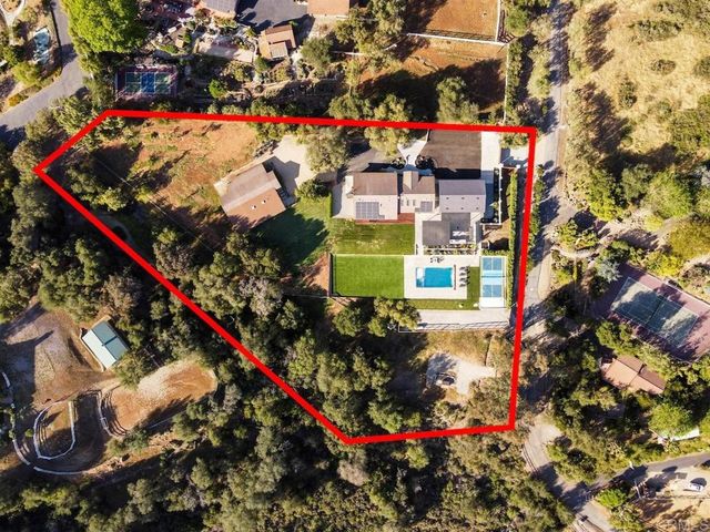 19660 Elfin Gln, Escondido, CA 92029