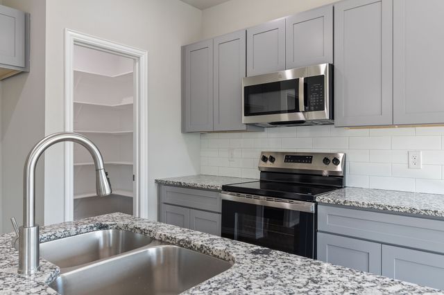 5030 Pinson Street, Fort Worth, TX 76105