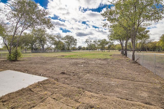 5030 Pinson Street, Fort Worth, TX 76105