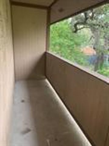 139 Elm DR 208, Lockhart, TX 78644