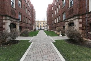 3257 W Wrightwood Avenue 2D, Chicago, IL 60647