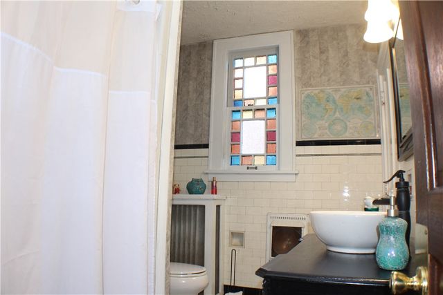 1501 6th Avenue, Beaver Falls, PA 15010