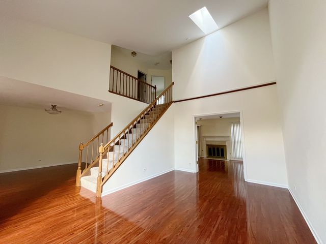 312 SPRING CREEK Circle 312, Schaumburg, IL 60173