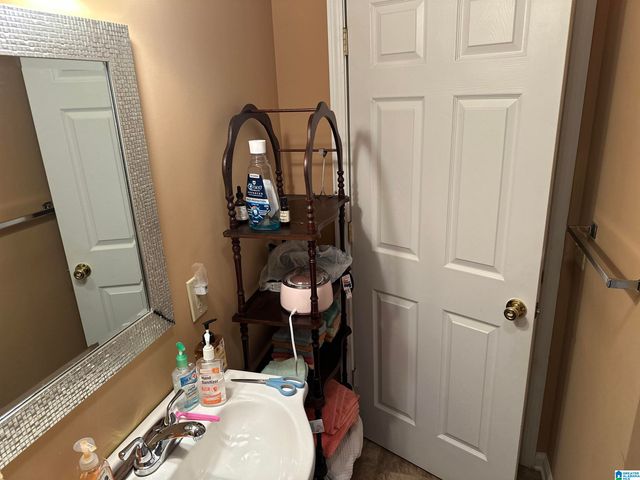 1988 COUNTY ROAD, Alexander City, AL 35010