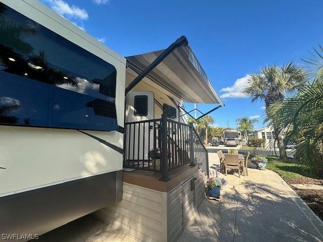 1674 Diamond Lake CIR, Naples, FL 34114