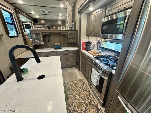 1674 Diamond Lake CIR, Naples, FL 34114