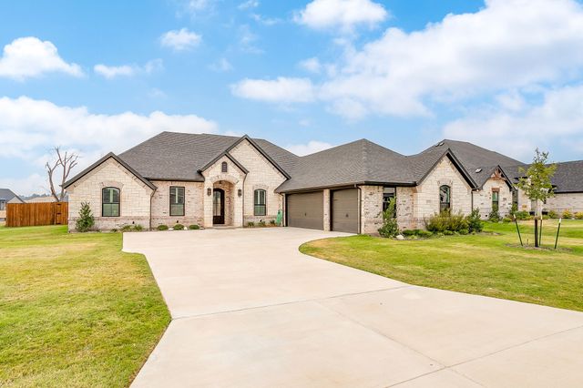 2172 Middlewood Circle, Granbury, TX 76049