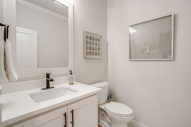 2172 Middlewood Circle, Granbury, TX 76049
