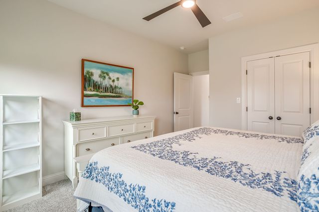 2172 Middlewood Circle, Granbury, TX 76049
