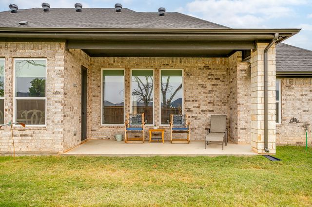 2172 Middlewood Circle, Granbury, TX 76049