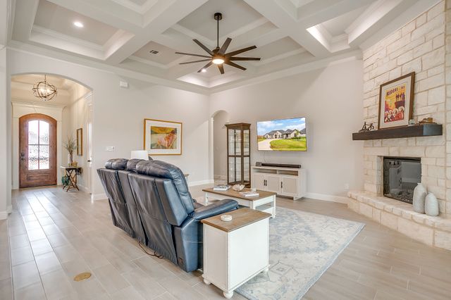 2172 Middlewood Circle, Granbury, TX 76049