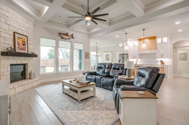 2172 Middlewood Circle, Granbury, TX 76049