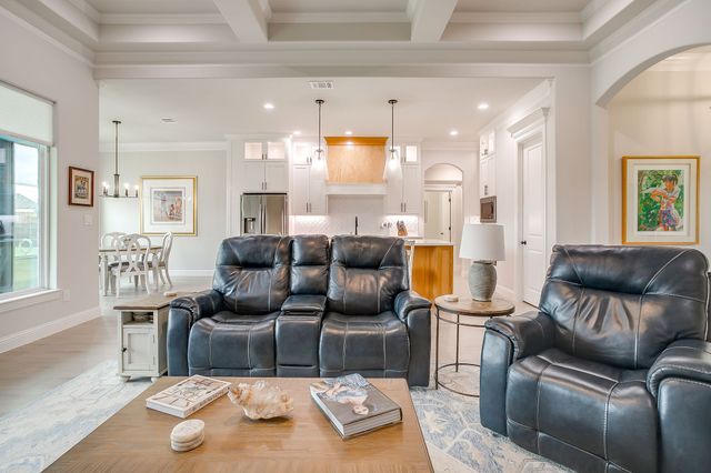 2172 Middlewood Circle, Granbury, TX 76049