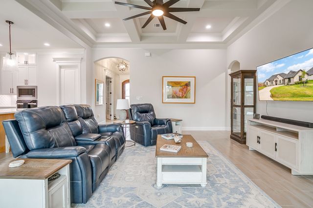 2172 Middlewood Circle, Granbury, TX 76049