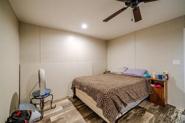 4090 Pyburn Dr, Savannah, TN 38372