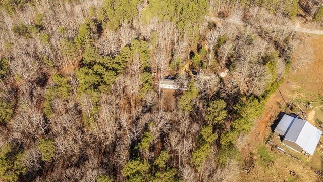 4090 Pyburn Dr, Savannah, TN 38372