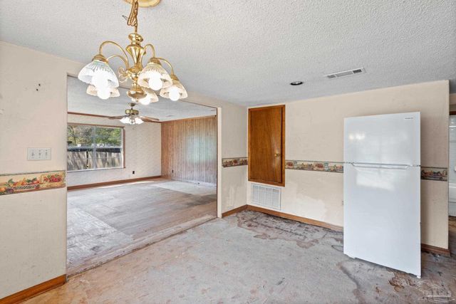 8331 Durand Ave, Pensacola, FL 32534