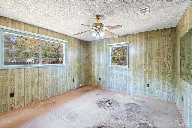 8331 Durand Ave, Pensacola, FL 32534