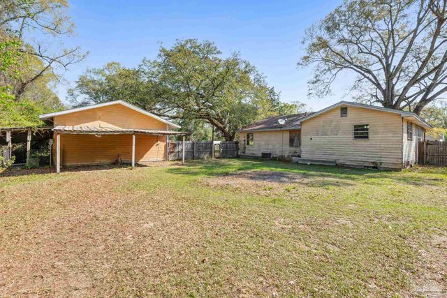 8331 Durand Ave, Pensacola, FL 32534