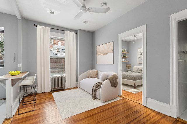 20 E Goethe Street 206, Chicago, IL 60610
